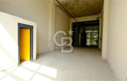 MEGA ŞAŞMAZ'DA GİRİŞ KATINDA SATILIK DÜKKAN