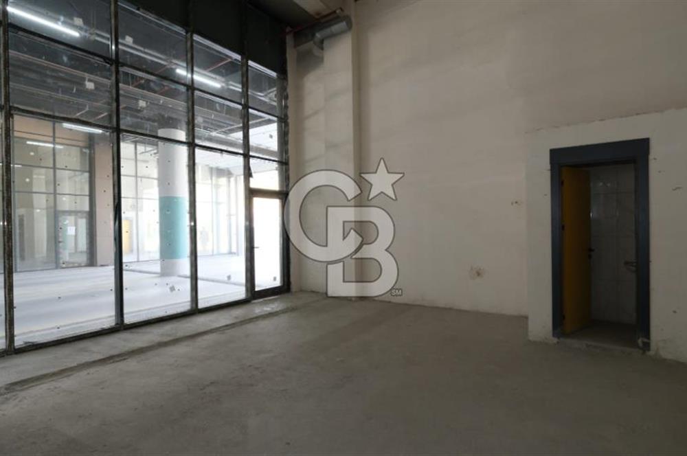 MEGA ŞAŞMAZ'DA YOLA CEPHELİ KİRALIK DÜKKAN
