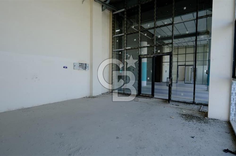 MEGA ŞAŞMAZ'DA YOLA CEPHELİ SATILIK DÜKKAN