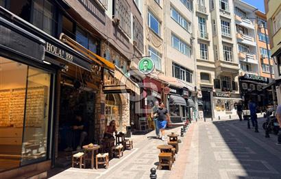 KADIKÖY'DE VİTRİN DEĞERİ YÜKSEK DEVREN KİRALIK TAKI MAĞAZASI
