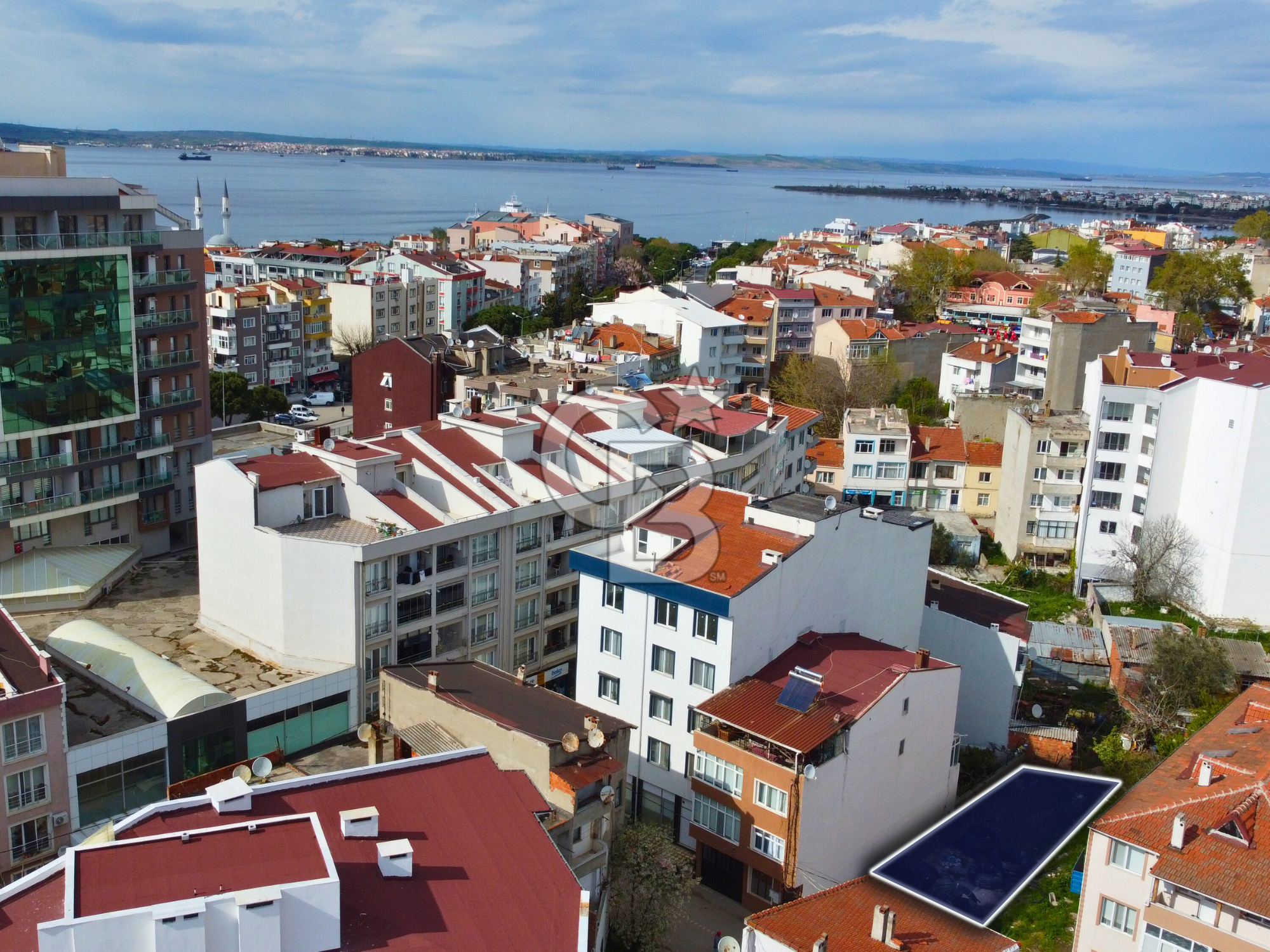 Çanakkale Lapseki Merkez'de Ticaret + Konut 5.5 Kat İmarlı Arsa
