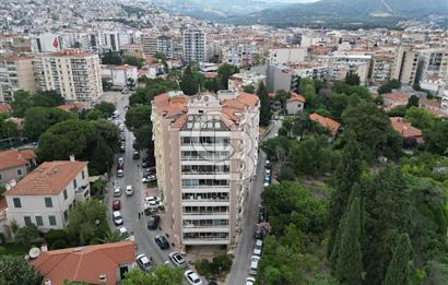 BORNOVA’NIN KALBİNDE HUZURLU BİR MUHİTTE SATILIK 3+1 DAİRE