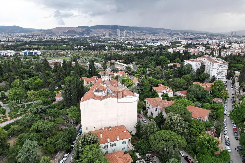 BORNOVA’NIN KALBİNDE HUZURLU BİR MUHİTTE SATILIK 3+1 DAİRE