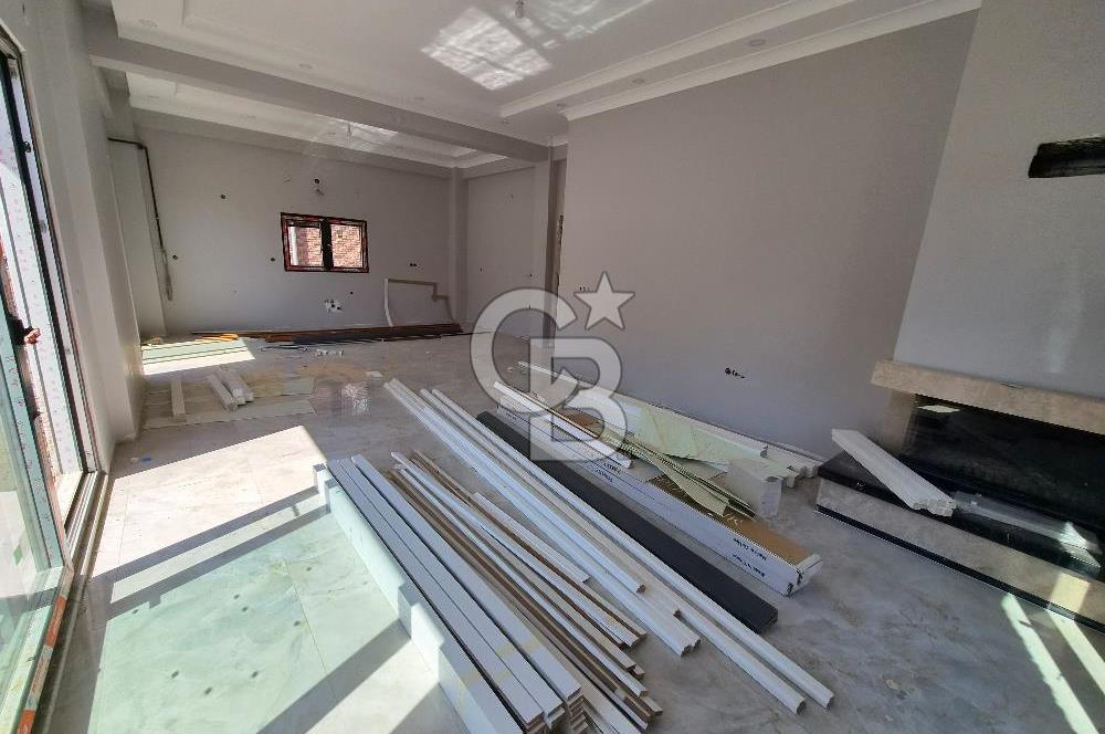 BAŞİSKELE YENİKÖY'DE SİTE İÇİ MÜSTAKİL BAHÇELİ SATILIK 4+1 VİLLA