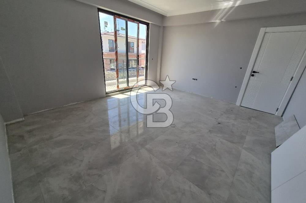 BAŞİSKELE YENİKÖY'DE SİTE İÇİ MÜSTAKİL BAHÇELİ SATILIK 4+1 VİLLA