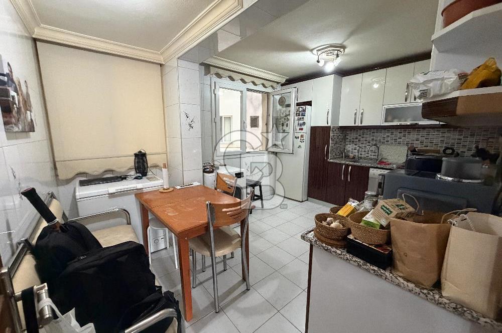 BORNOVA’NIN KALBİNDE HUZURLU BİR MUHİTTE SATILIK 3+1 DAİRE