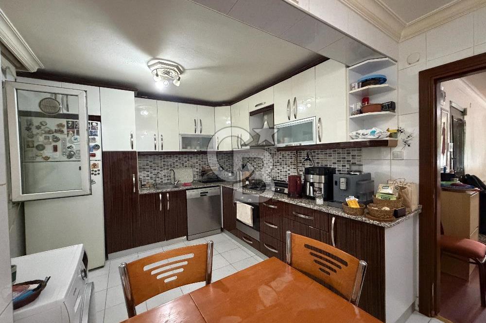 BORNOVA’NIN KALBİNDE HUZURLU BİR MUHİTTE SATILIK 3+1 DAİRE