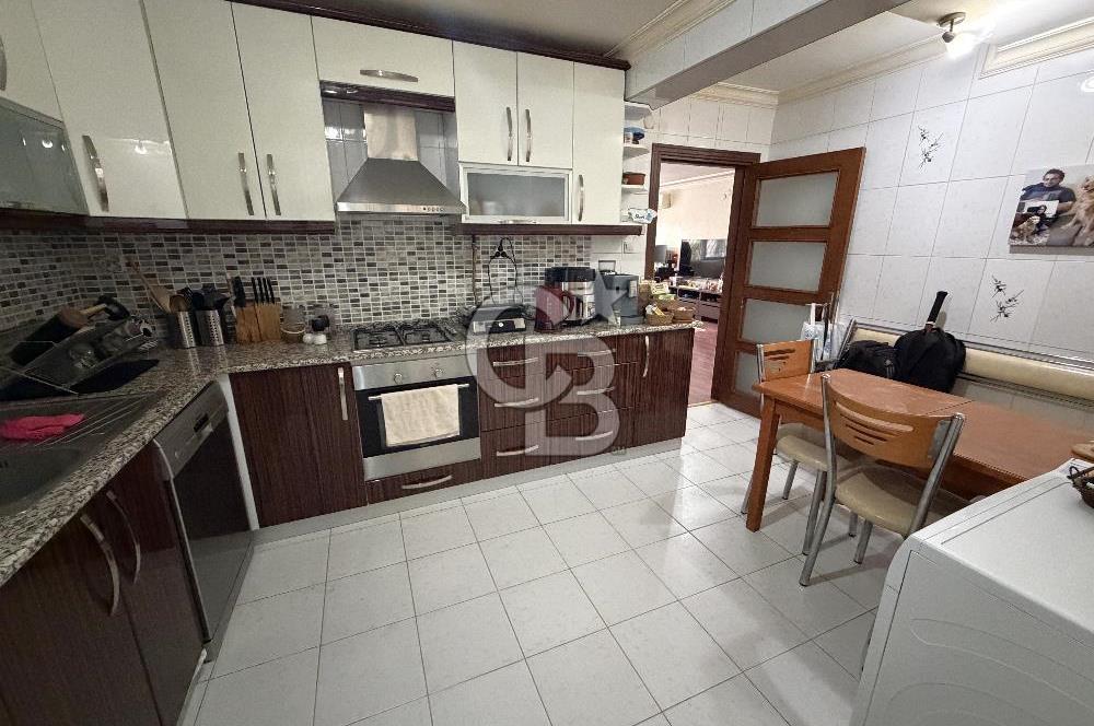 BORNOVA’NIN KALBİNDE HUZURLU BİR MUHİTTE SATILIK 3+1 DAİRE