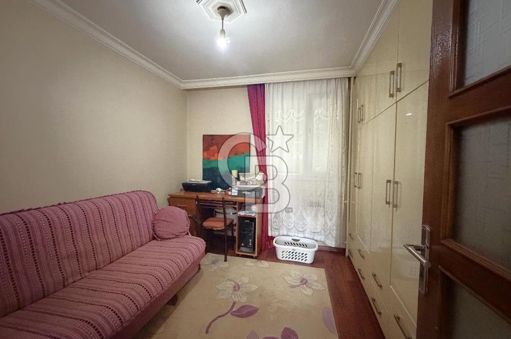 BORNOVA’NIN KALBİNDE HUZURLU BİR MUHİTTE SATILIK 3+1 DAİRE