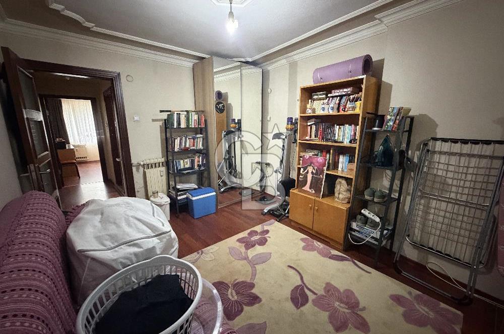 BORNOVA’NIN KALBİNDE HUZURLU BİR MUHİTTE SATILIK 3+1 DAİRE