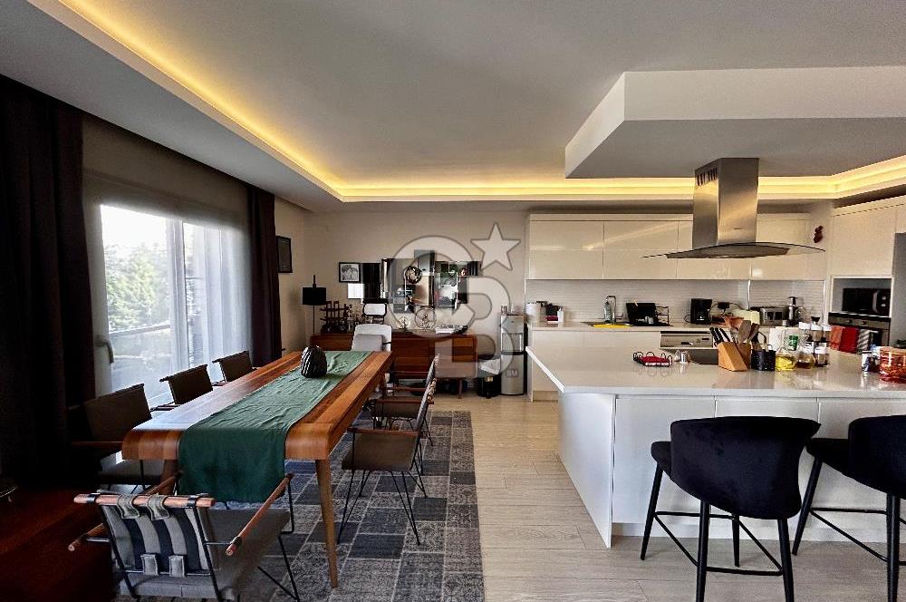 Urla Casablanca Sitesinde Havuz Cepheli 3+1