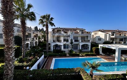 Urla Casablanca Sitesinde Havuz Cepheli 3+1