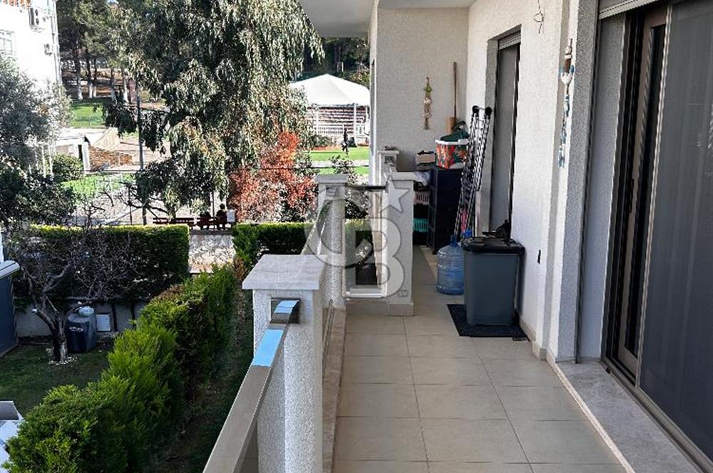Urla Casablanca Sitesinde Havuz Cepheli 3+1