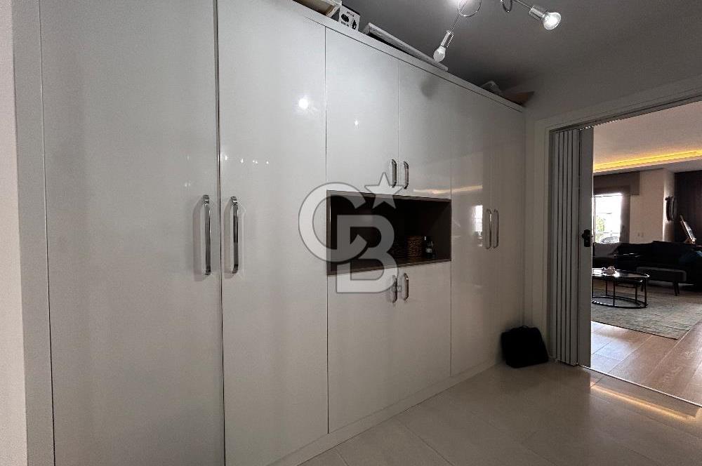 Urla Casablanca Sitesinde Havuz Cepheli 3+1