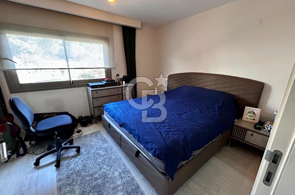 Urla Casablanca Sitesinde Havuz Cepheli 3+1