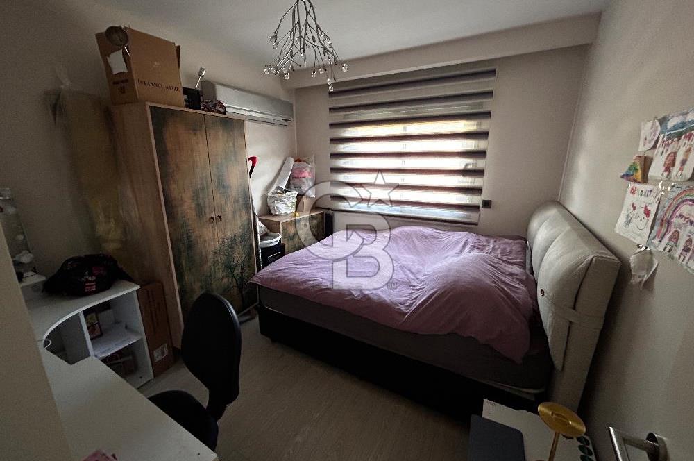 Urla Casablanca Sitesinde Havuz Cepheli 3+1