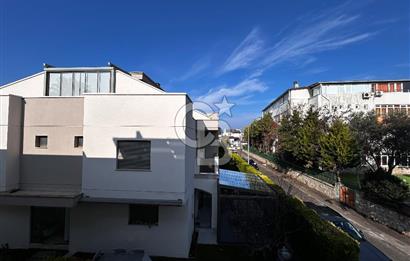 Urla Casablanca Sitesinde Havuz Cepheli 3+1