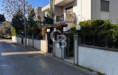 Urla Casablanca Sitesinde Havuz Cepheli 3+1
