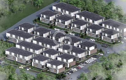 BAŞİSKELE YENİKÖY'DE SİTE İÇİ MÜSTAKİL BAHÇELİ SATILIK 4+1 VİLLA