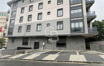 Altayçeşme'de Merkezi Konumda Bahçe Katı 3 artı 1 Kiralık Daire