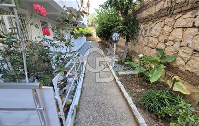 Altınkum Plajına 500 m Havuzlu Sitede 2+1 Satılık Daire