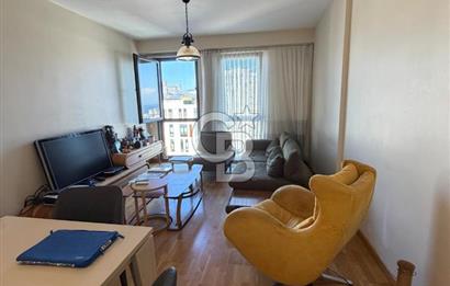 Suadiye'de deniz man. güvenlikli, havuzlu sitede ebeveynli 2+1