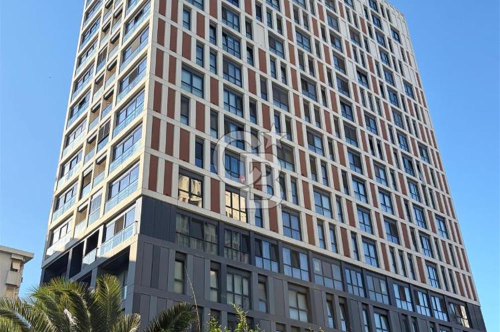 Suadiye'de deniz man. güvenlikli, havuzlu sitede ebeveynli 2+1