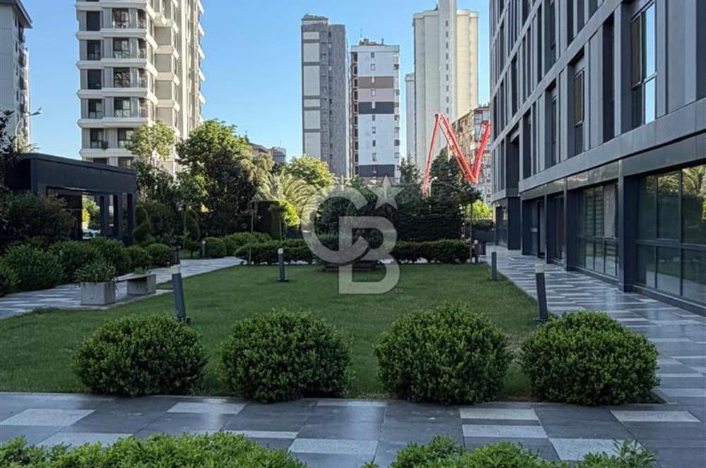 Suadiye'de deniz man. güvenlikli, havuzlu sitede ebeveynli 2+1