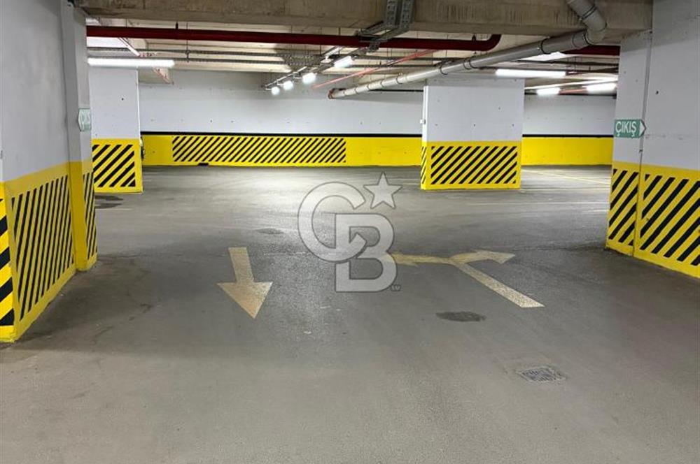 Suadiye'de deniz man. güvenlikli, havuzlu sitede ebeveynli 2+1