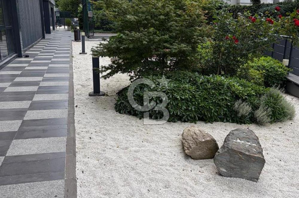 Suadiye'de deniz man. güvenlikli, havuzlu sitede ebeveynli 2+1