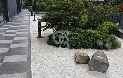Suadiye'de deniz man. güvenlikli, havuzlu sitede ebeveynli 2+1