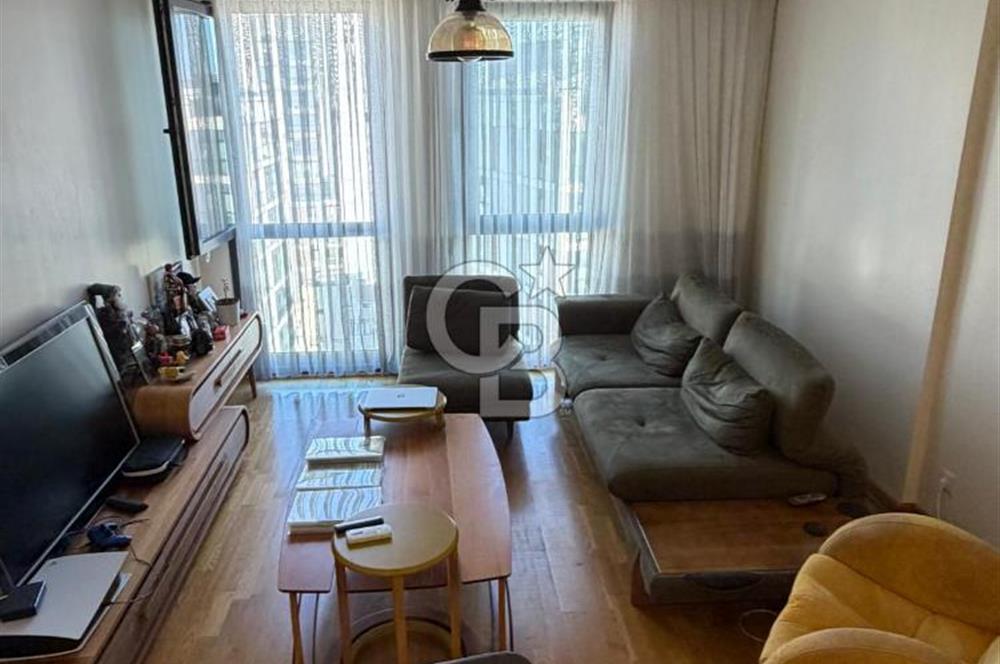 Suadiye'de deniz man. güvenlikli, havuzlu sitede ebeveynli 2+1