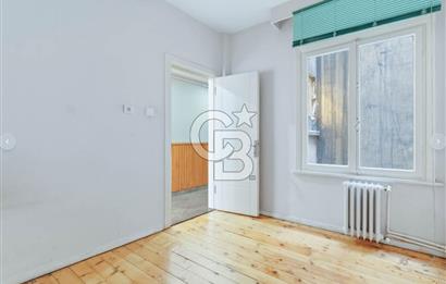 ŞİŞLİ MERKEZDE BATI CEPHELİ BALKONLU KİRALIK  DAİRE 