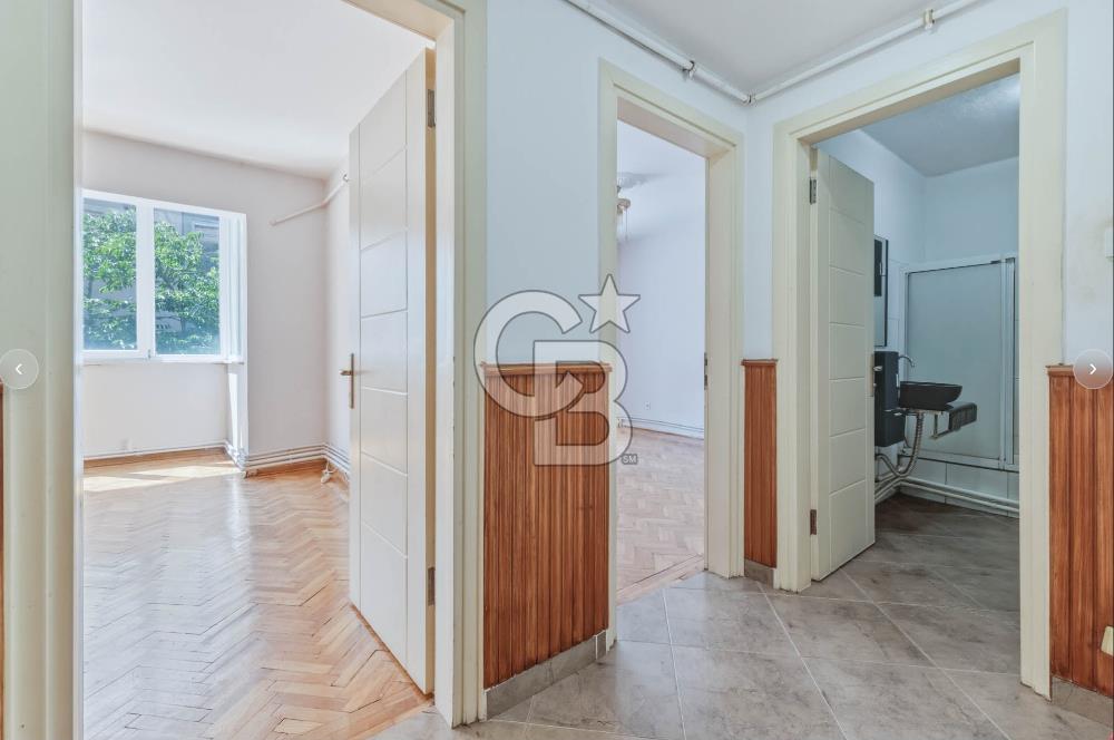 ŞİŞLİ MERKEZDE BATI CEPHELİ BALKONLU KİRALIK  DAİRE 