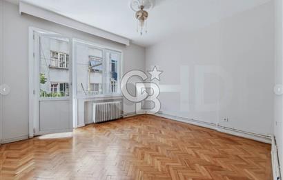 ŞİŞLİ MERKEZDE BATI CEPHELİ BALKONLU KİRALIK  DAİRE 
