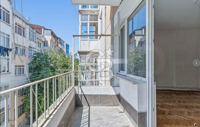 ŞİŞLİ MERKEZDE BATI CEPHELİ BALKONLU KİRALIK  DAİRE 