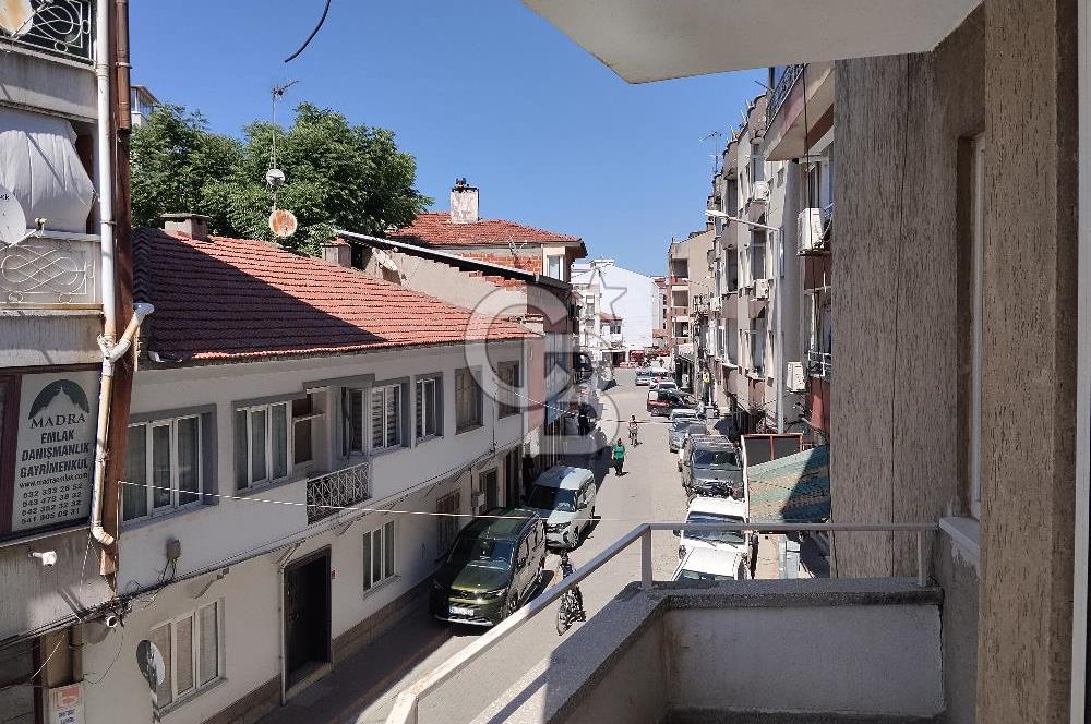 Burhaniye Kocacami Mahallesinde Satılık 3+1 Daire