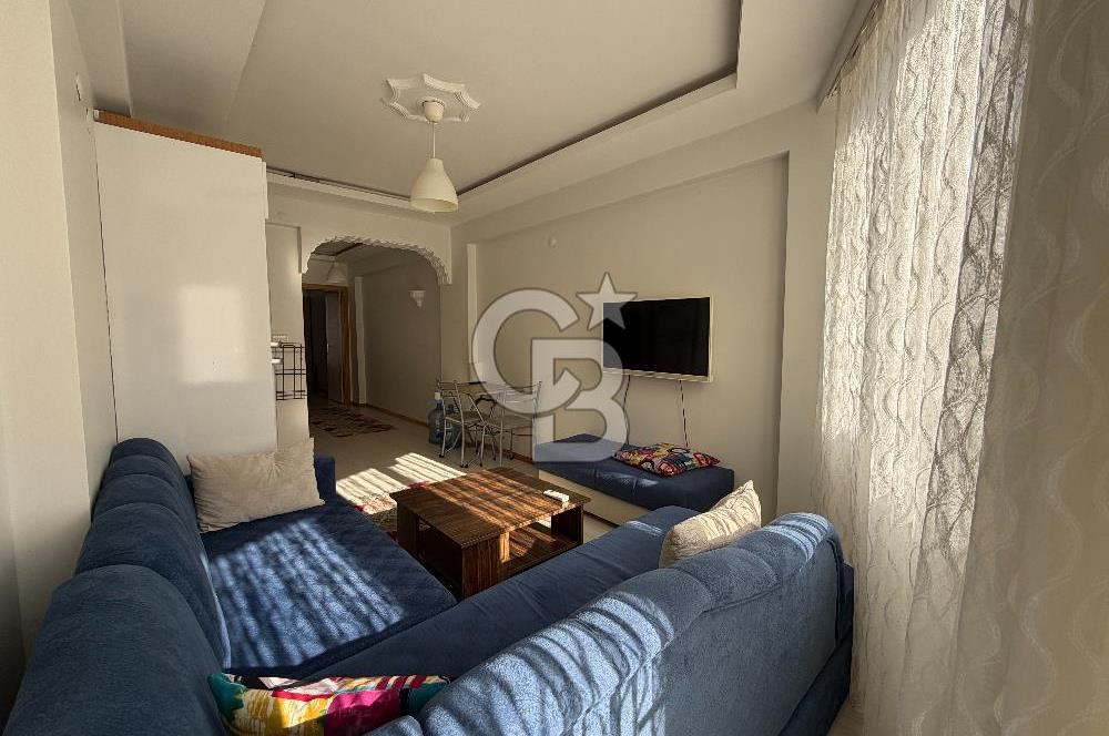 Buca DEÜ Yakını Cadde Üzeri Eşyalı Balkonlu 1+1 Daire