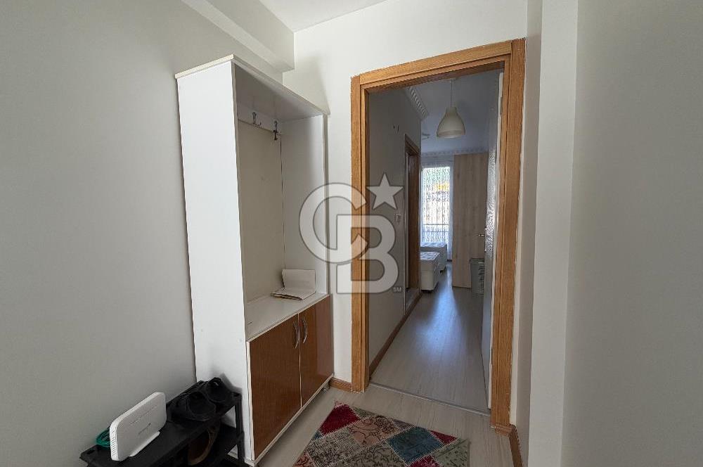 Buca DEÜ Yakını Cadde Üzeri Eşyalı Balkonlu 1+1 Daire