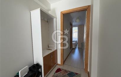 Buca DEÜ Yakını Cadde Üzeri Eşyalı Balkonlu 1+1 Daire