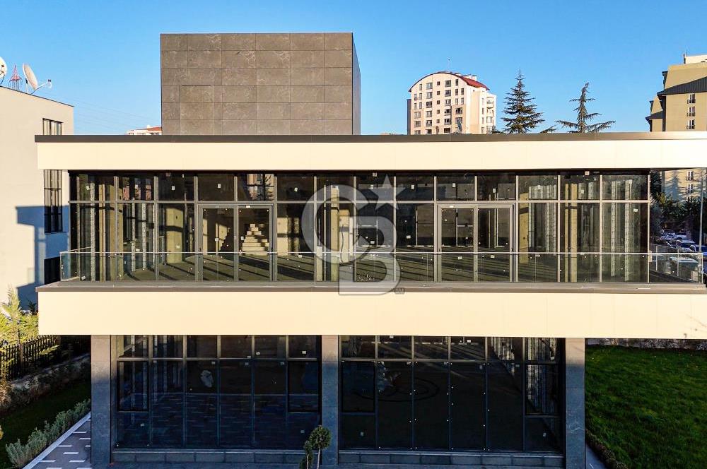 PARK CADDESİ'NDE ÖZEL MİMARİYE SAHİP PRESTİJLİ KURUMSAL BİNA