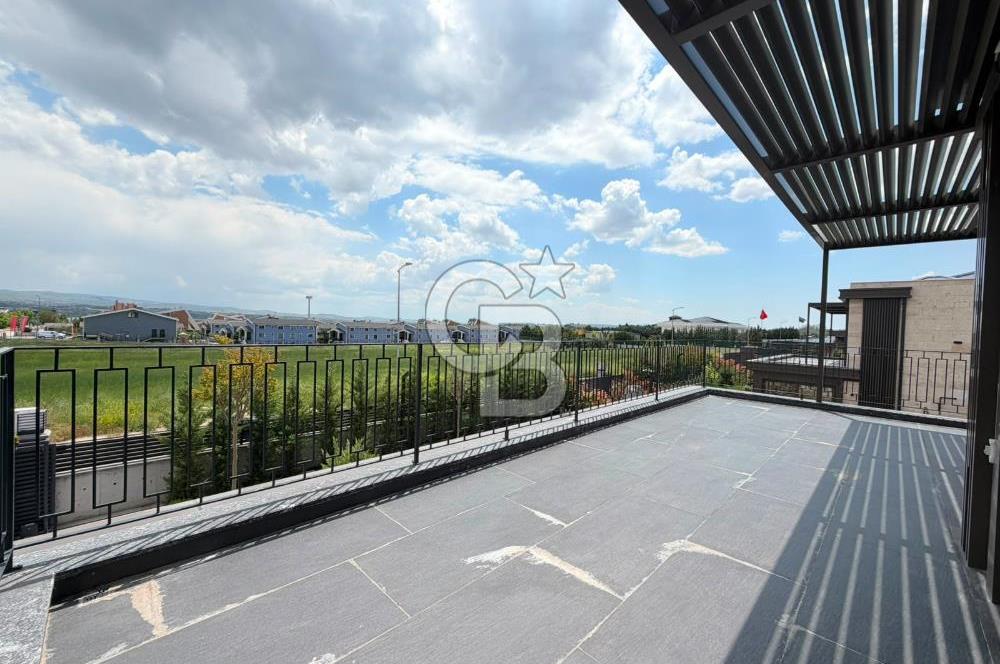 Gölbaşı Karşıyaka'da Yerden Isıtmalı Satılık Lüks Villa