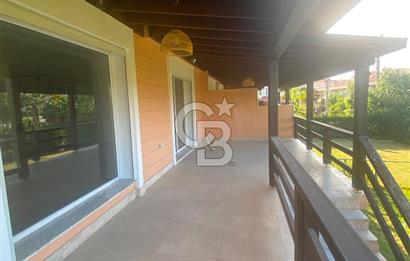 Çeşme'de Denize Yürüme Mesafesinde Yıllık Kiralık Villa