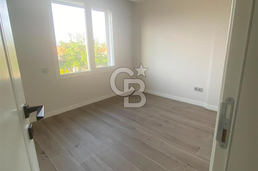 Çeşme'de Denize Yürüme Mesafesinde Yıllık Kiralık Villa