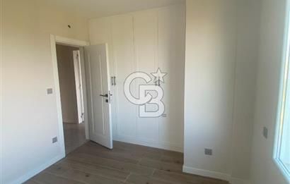 Çeşme'de Denize Yürüme Mesafesinde Yıllık Kiralık Villa