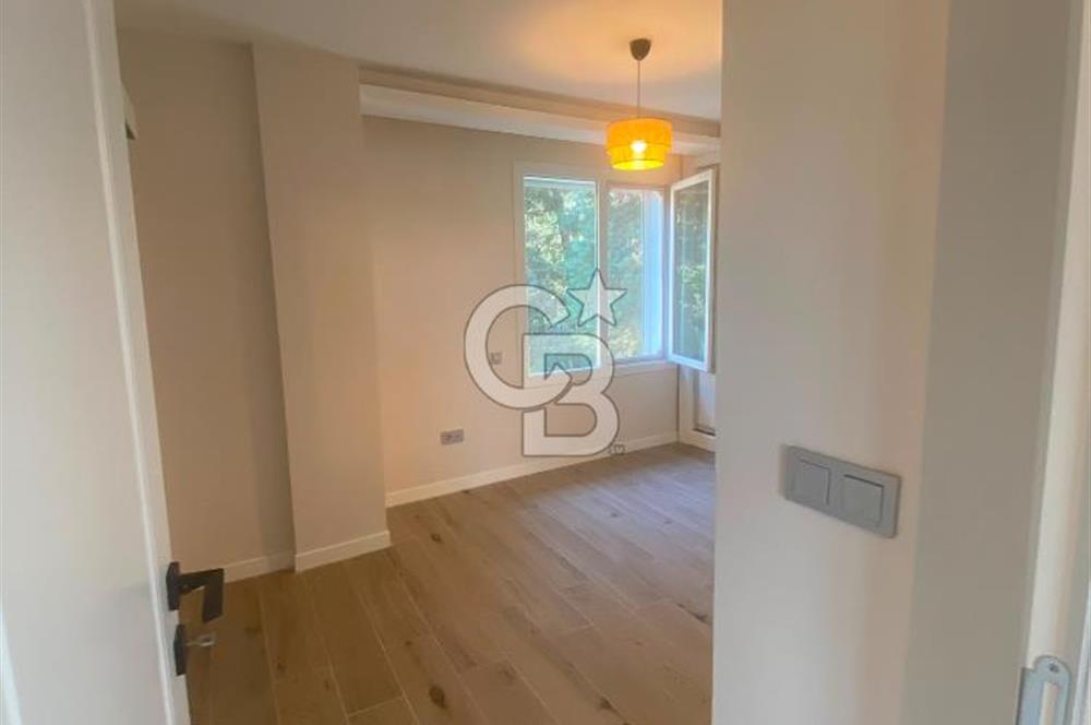 Çeşme'de Denize Yürüme Mesafesinde Yıllık Kiralık Villa