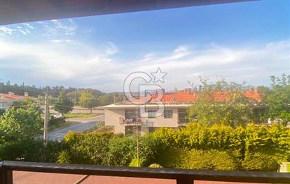 Çeşme'de Denize Yürüme Mesafesinde Yıllık Kiralık Villa