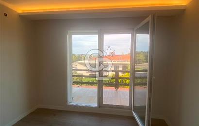 Çeşme'de Denize Yürüme Mesafesinde Yıllık Kiralık Villa