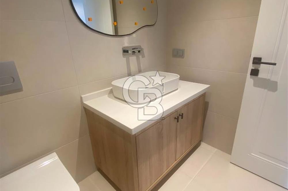 Çeşme'de Denize Yürüme Mesafesinde Yıllık Kiralık Villa