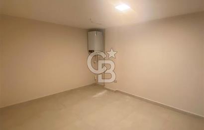 Çeşme'de Denize Yürüme Mesafesinde Yıllık Kiralık Villa